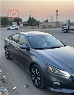 نيسان ألتيما